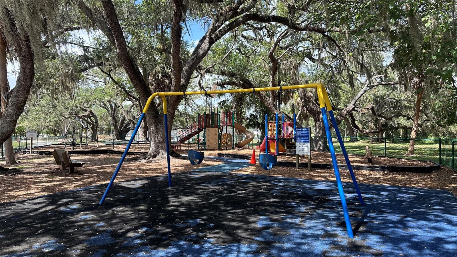 COLONIAL OAKS - Residential Lease
