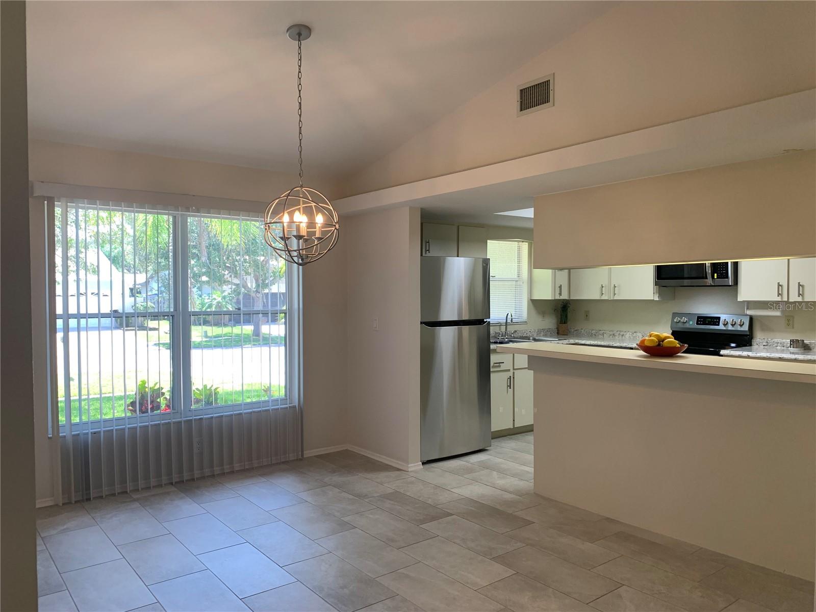 COLONIAL OAKS - Residential Lease