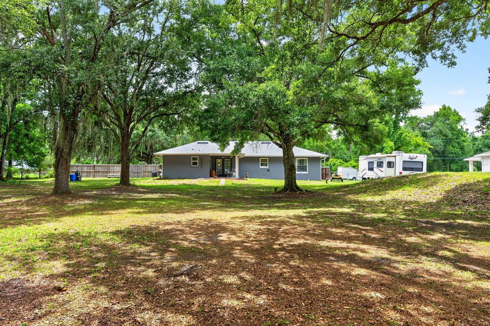 PICKETT WOODS - Residential