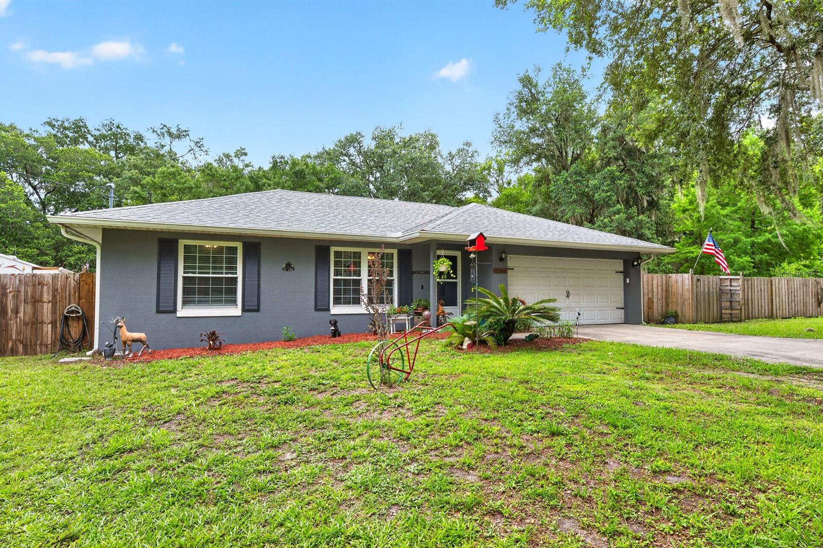 PICKETT WOODS - Residential