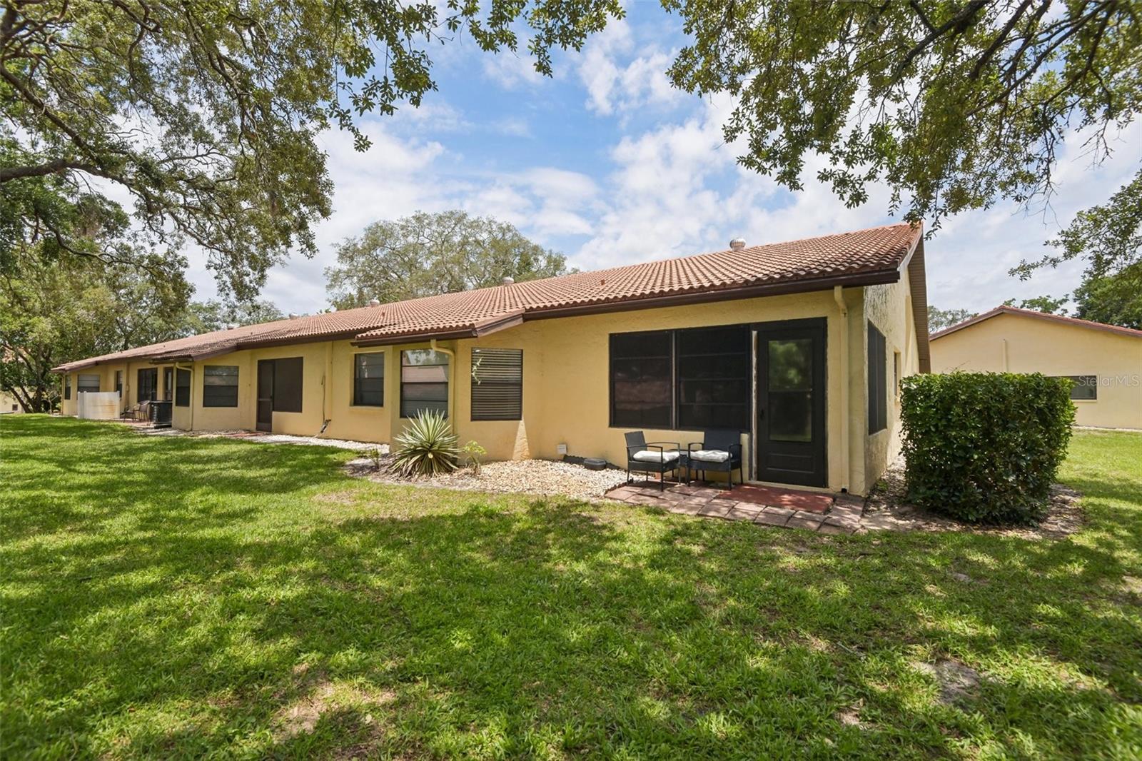 FOREST LAKE VILLAS CONDO - Residential