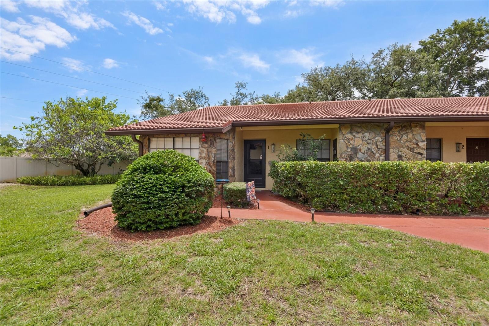 FOREST LAKE VILLAS CONDO - Residential