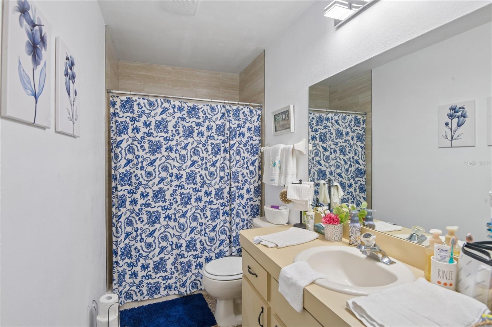 FOREST LAKE VILLAS CONDO - Residential