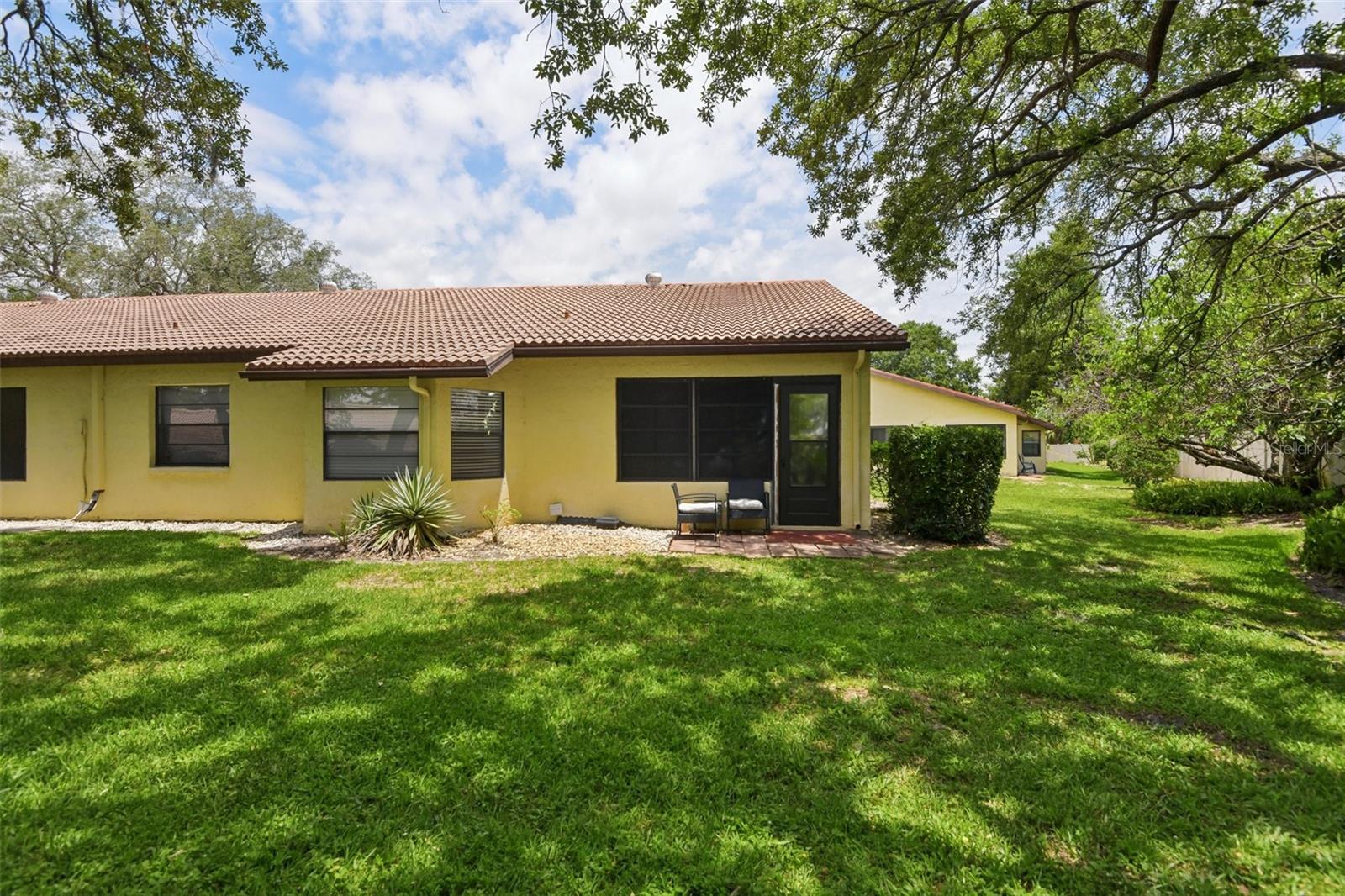 FOREST LAKE VILLAS CONDO - Residential