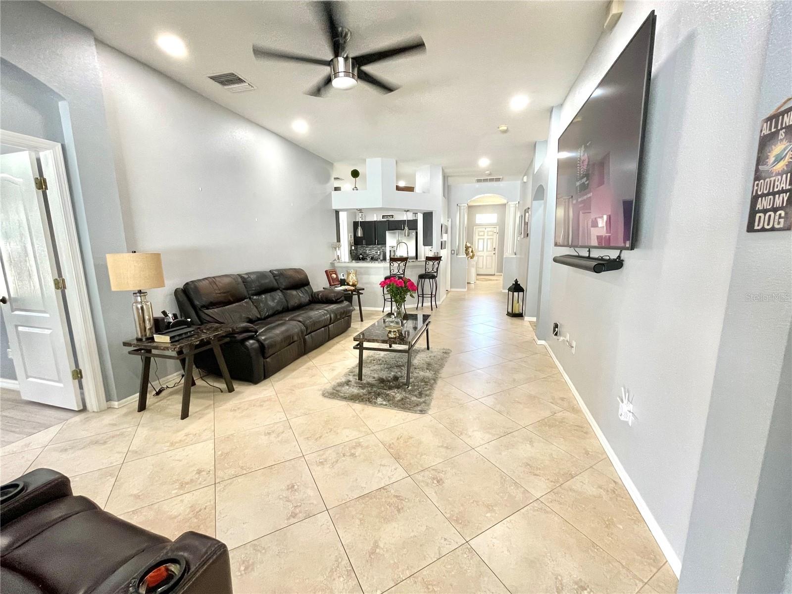 SUNCOAST LAKES PH 01 - Residential