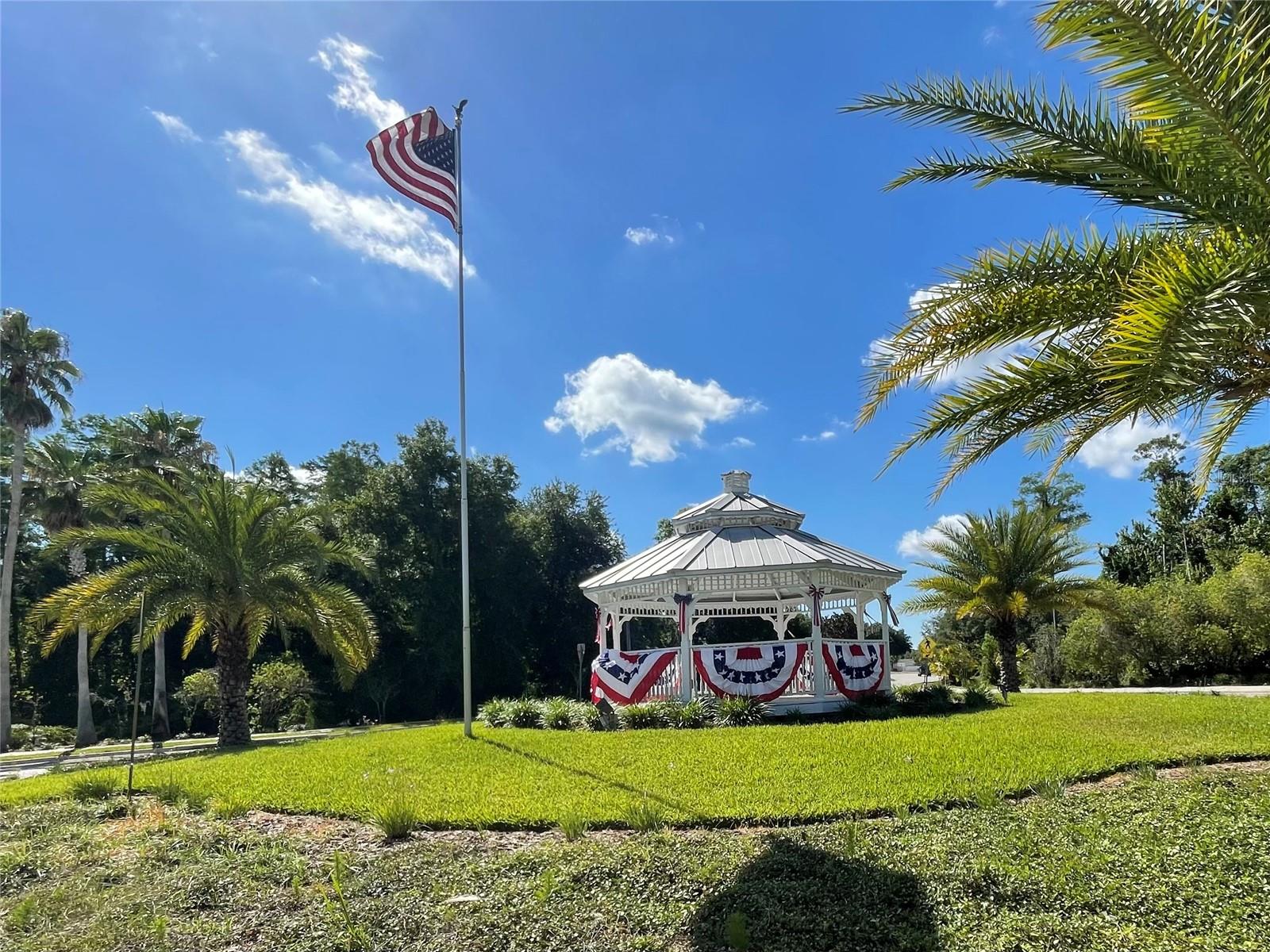 SUNCOAST LAKES PH 01 - Residential