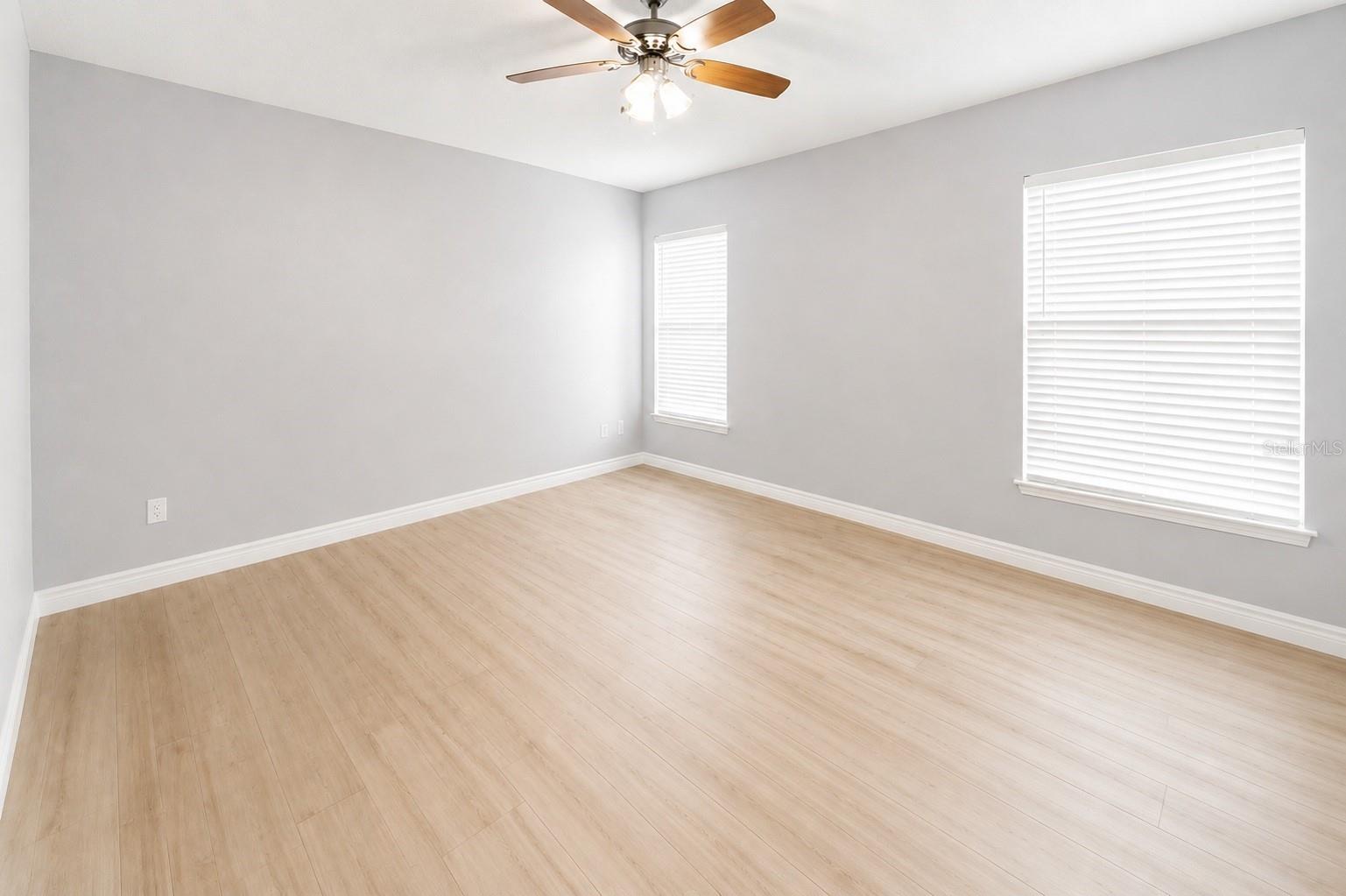 SUNCOAST LAKES PH 01 - Residential