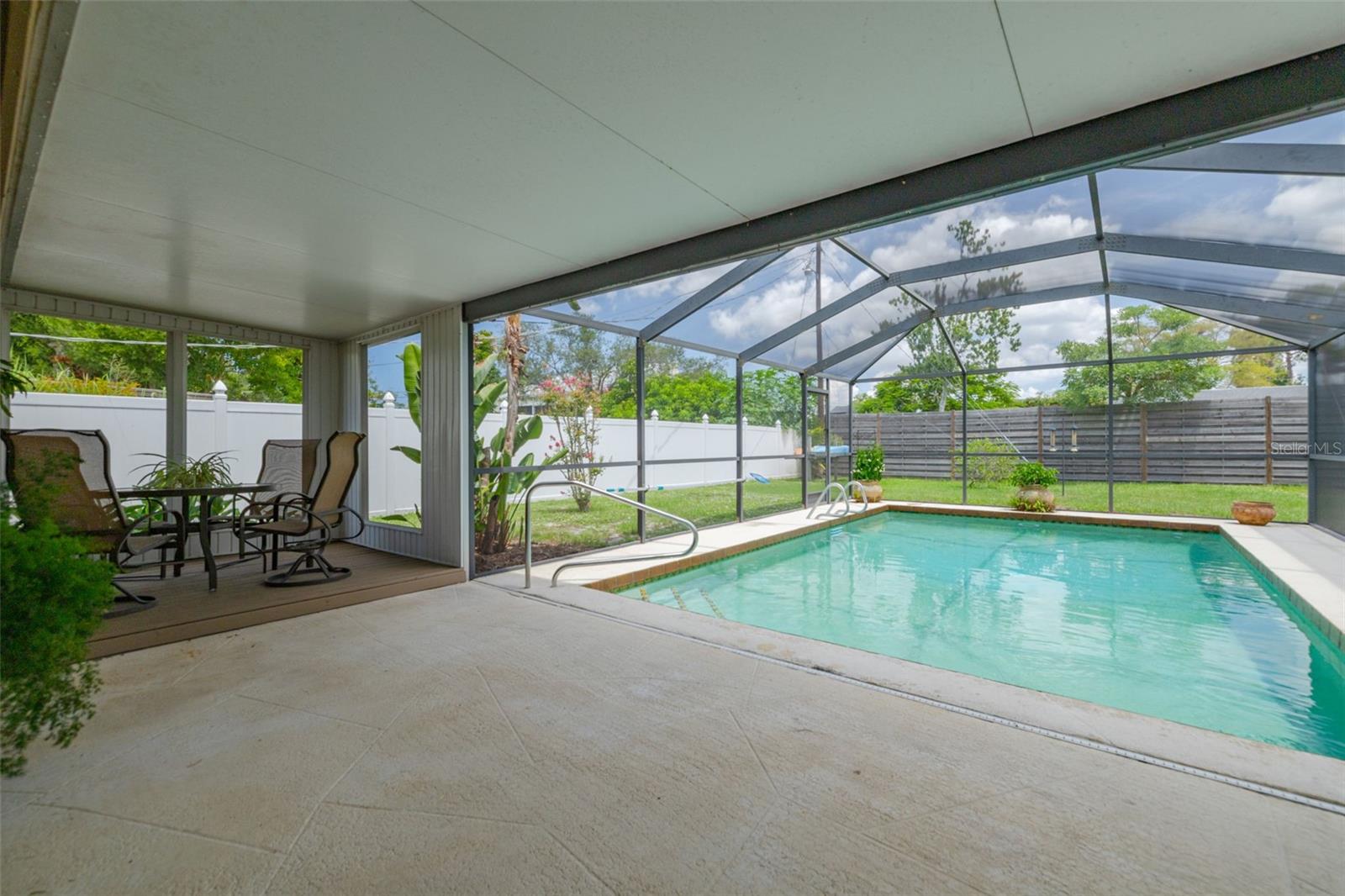 MEAD HELEN D - Residential