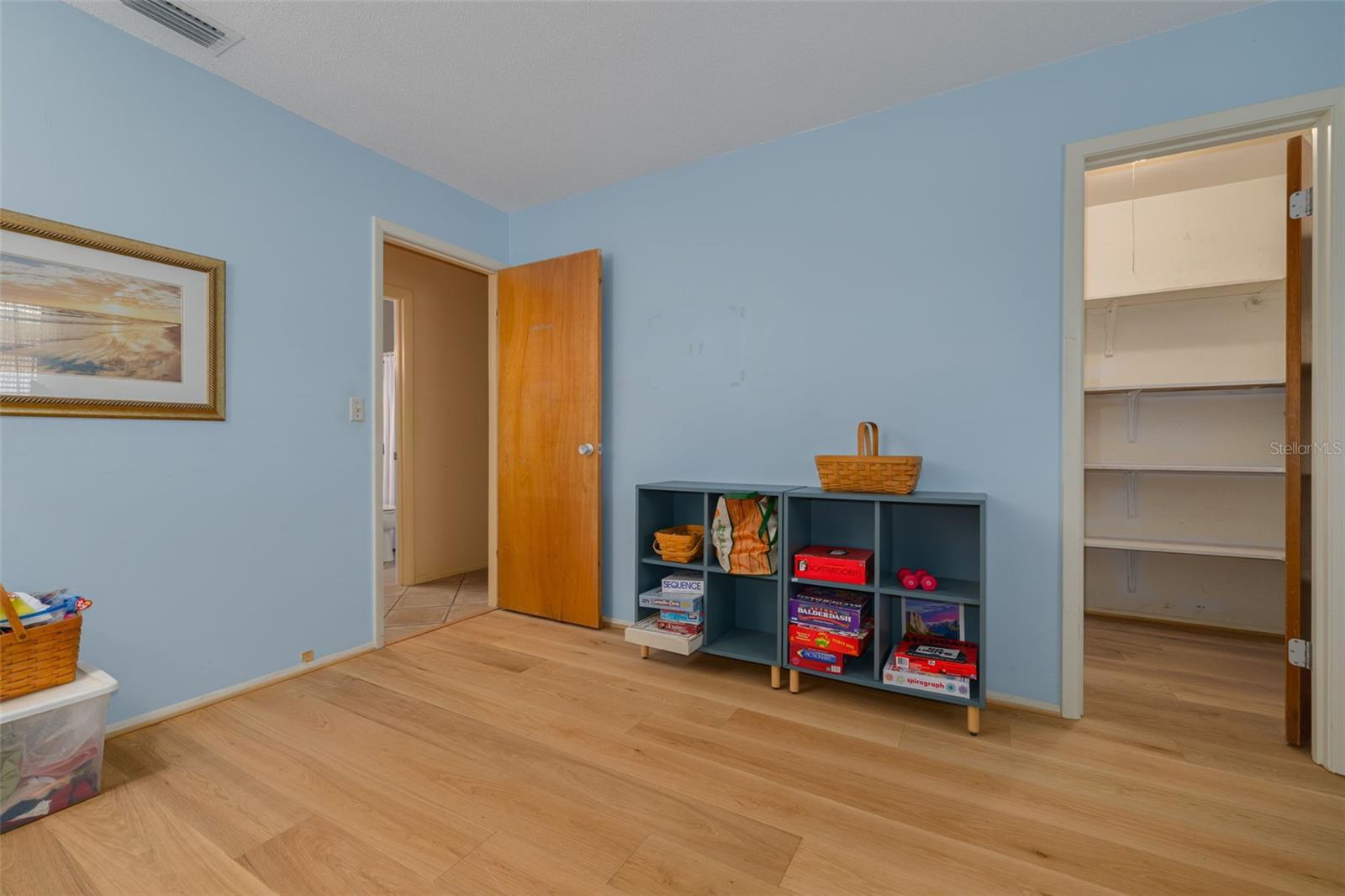 MEAD HELEN D - Residential