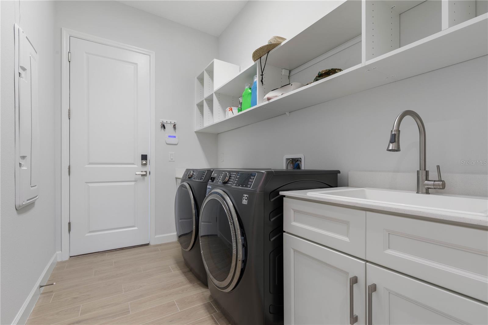 WATER OAKS SUB HIDDEN LAKES PH 2 - Residential
