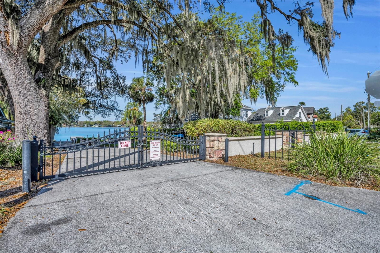 DOMMERICH WOODS - Residential