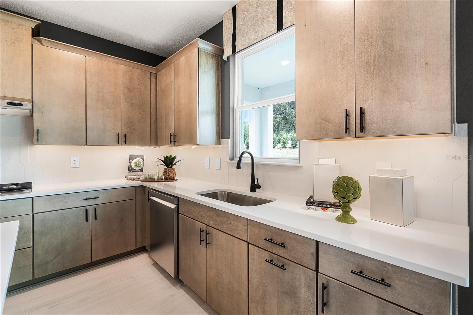 EDEN CREST - Residential