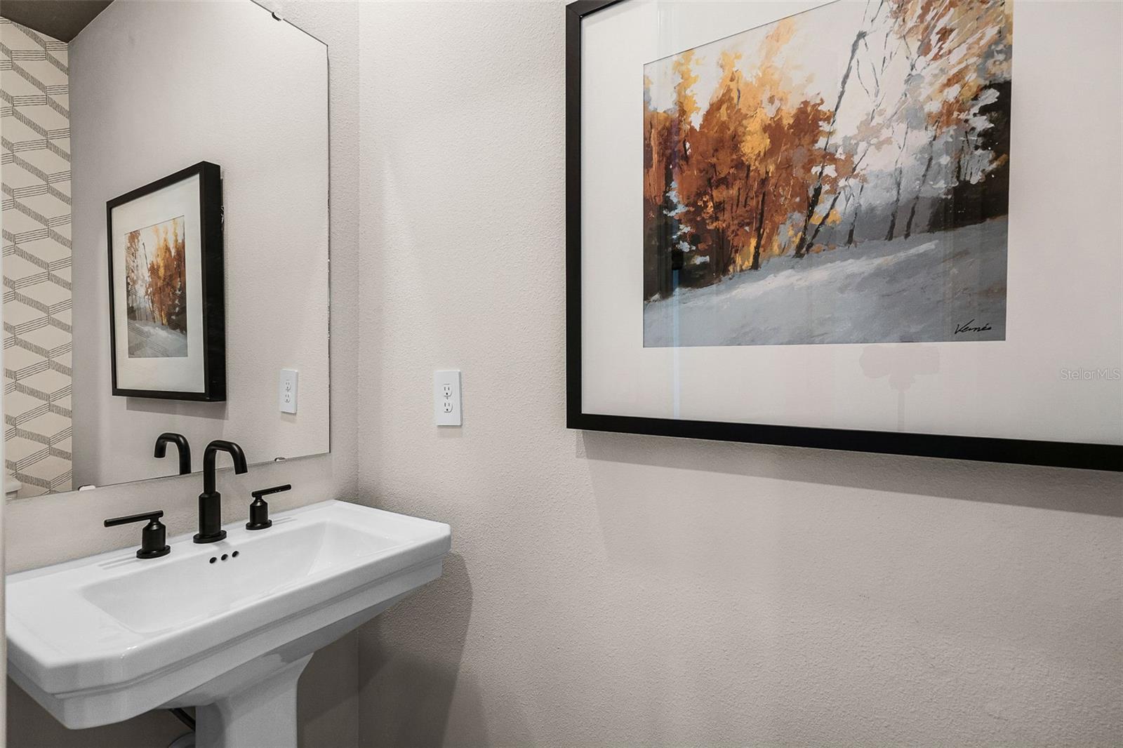 EDEN CREST - Residential