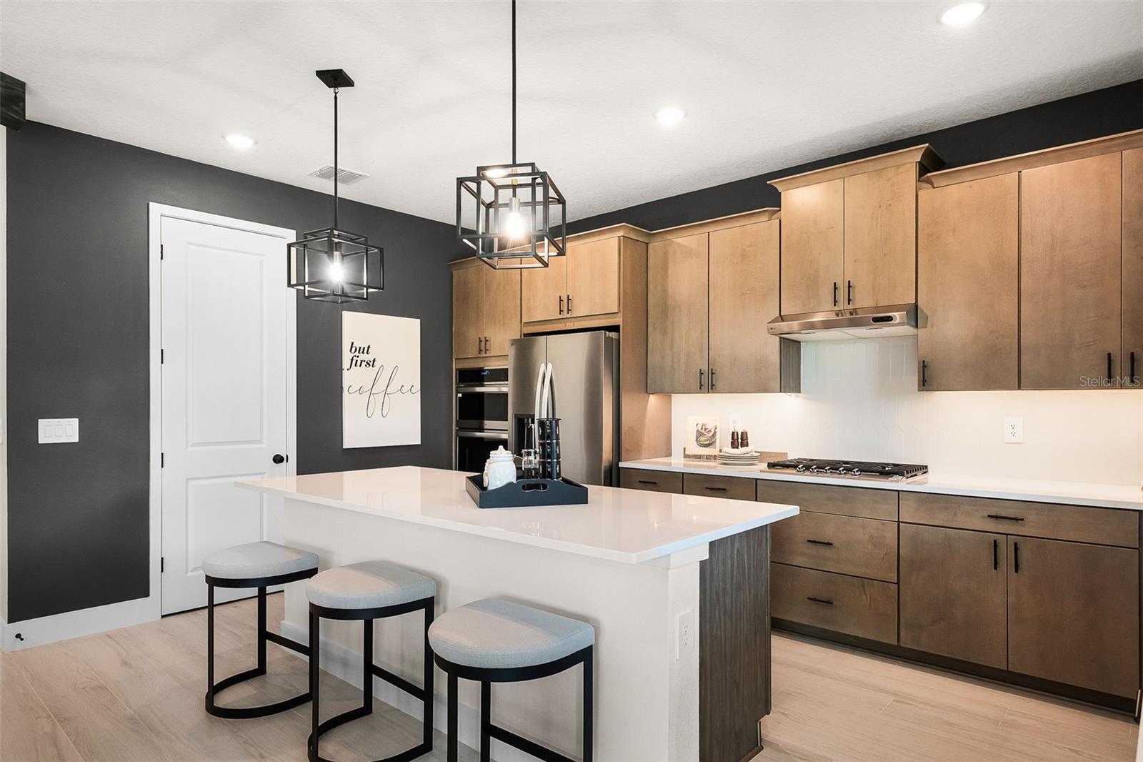 EDEN CREST - Residential