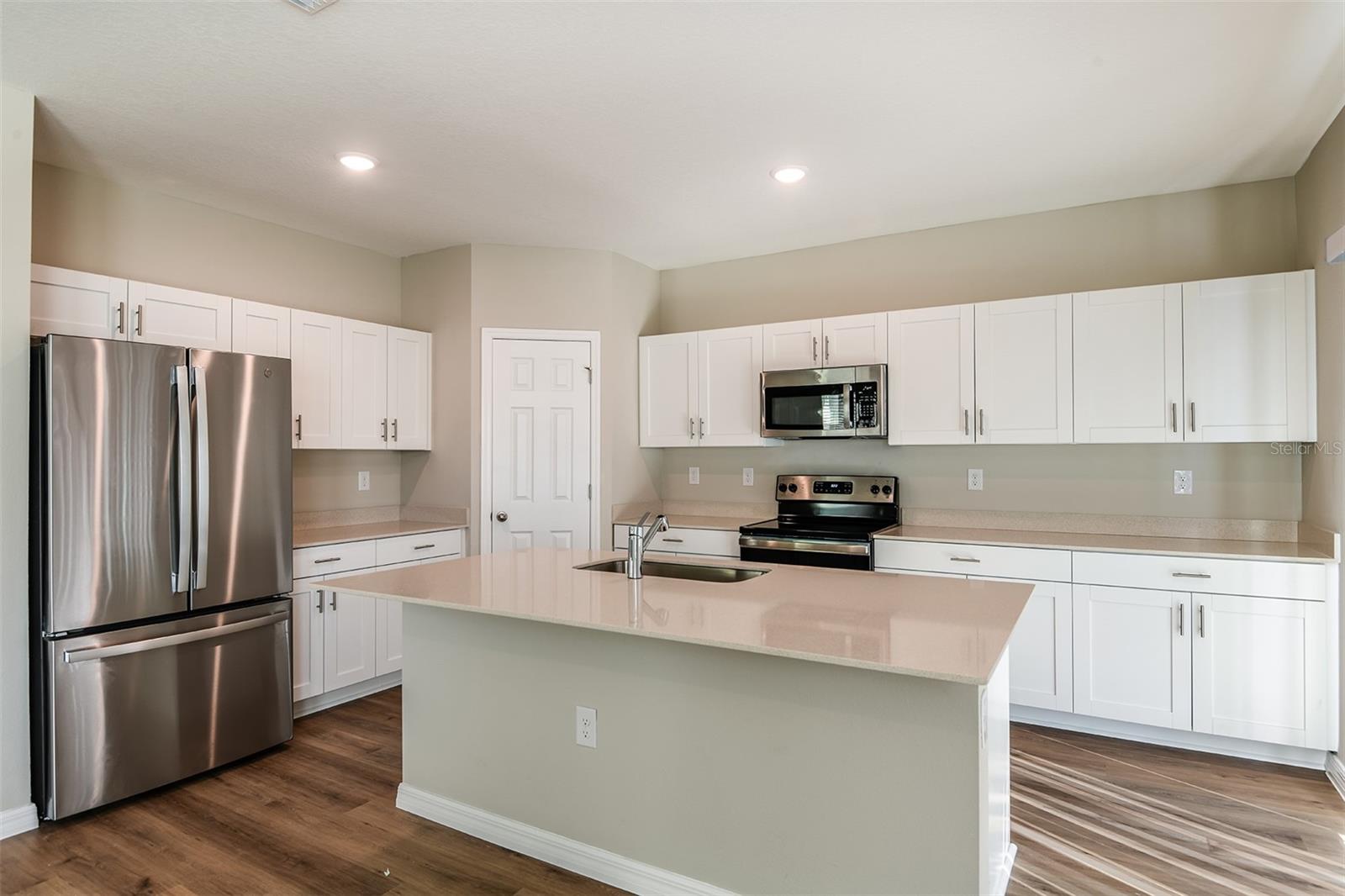 TWO RIVERS - Residential