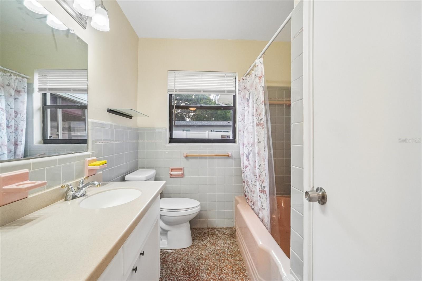SUNNY PARK GROVES - Residential