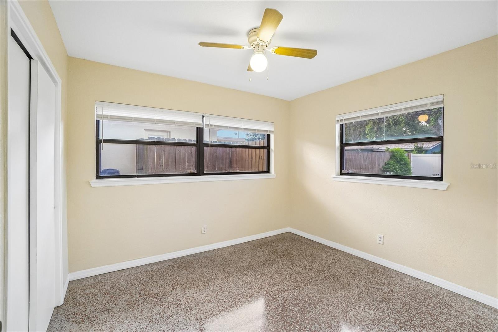 SUNNY PARK GROVES - Residential
