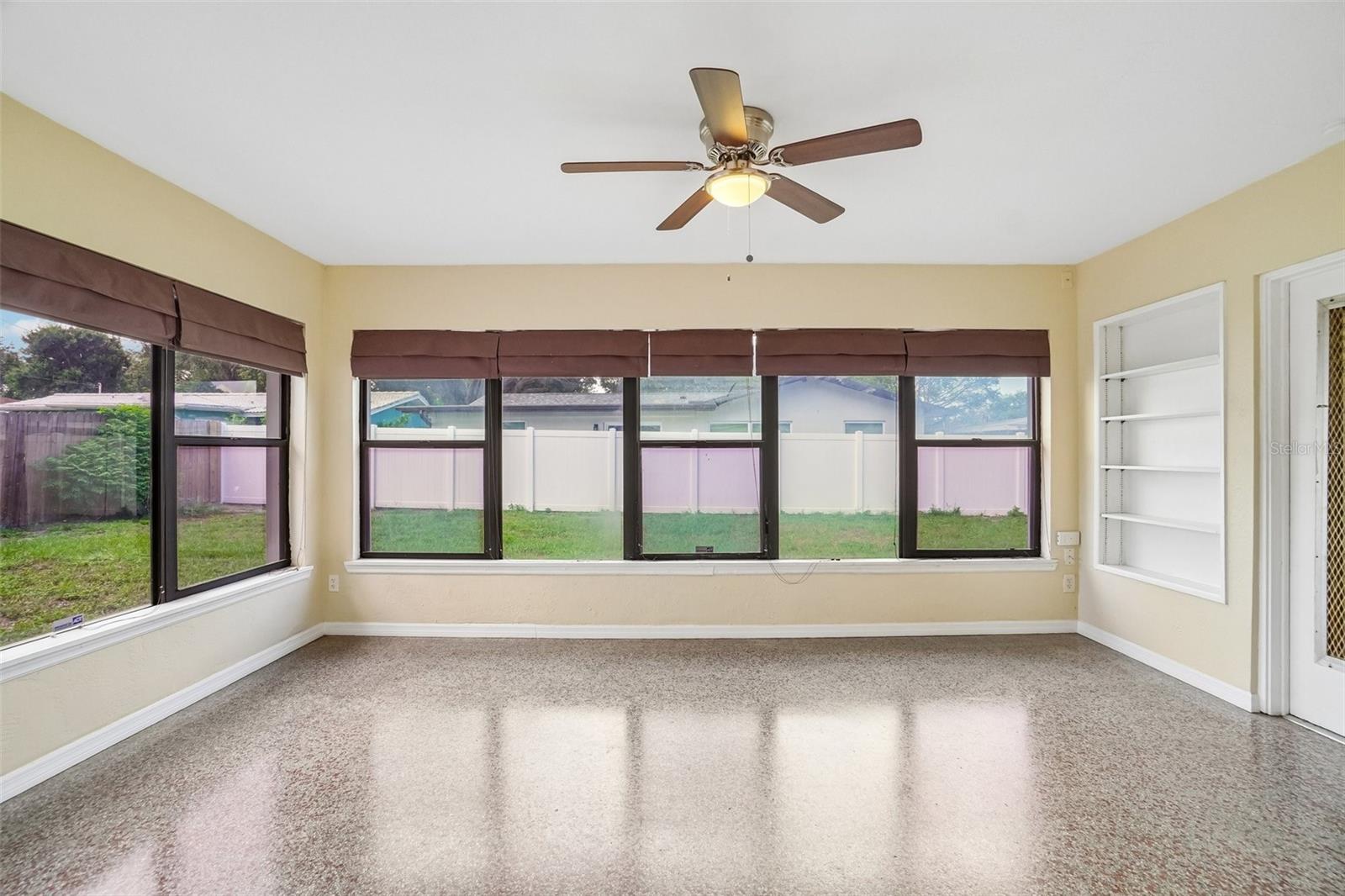 SUNNY PARK GROVES - Residential