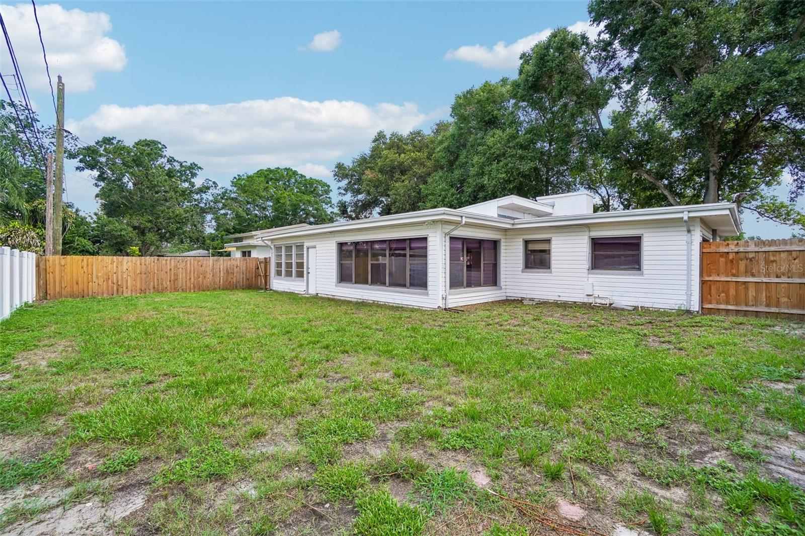 SUNNY PARK GROVES - Residential