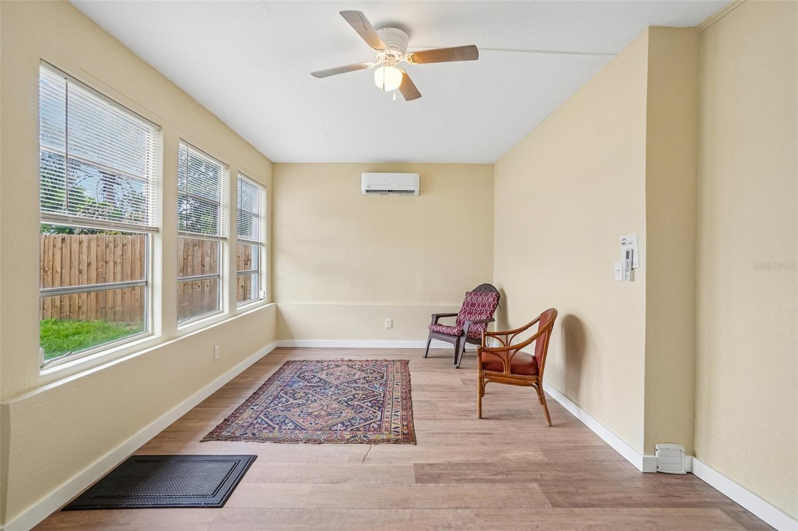 SUNNY PARK GROVES - Residential