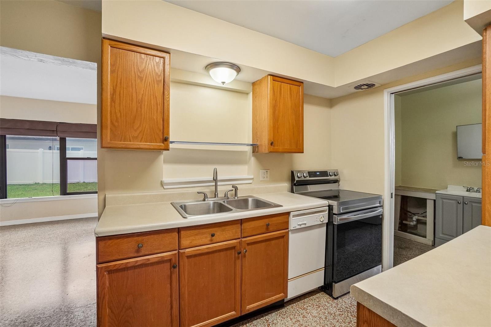 SUNNY PARK GROVES - Residential