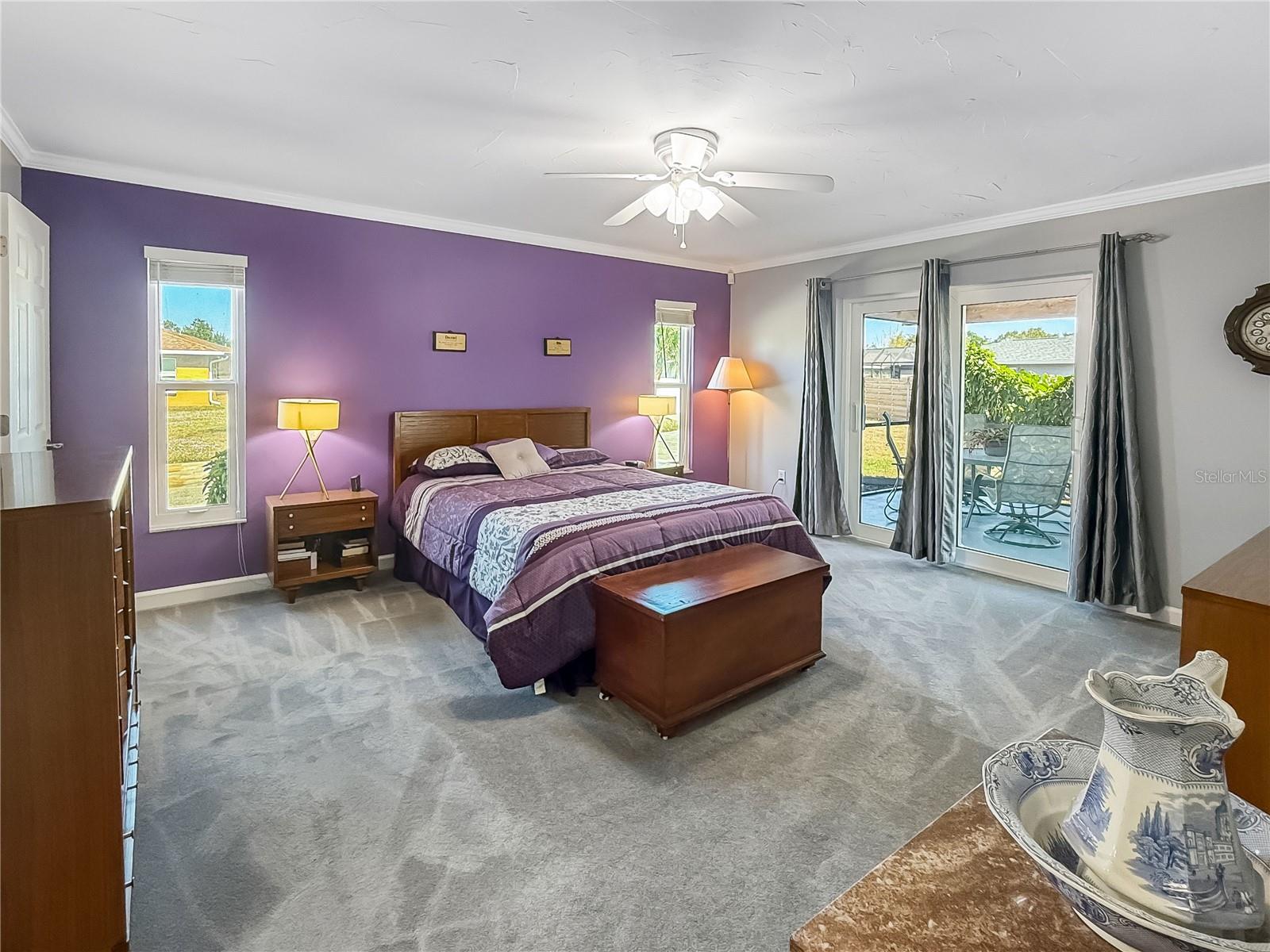 COUNTRY MEADOWS - Residential