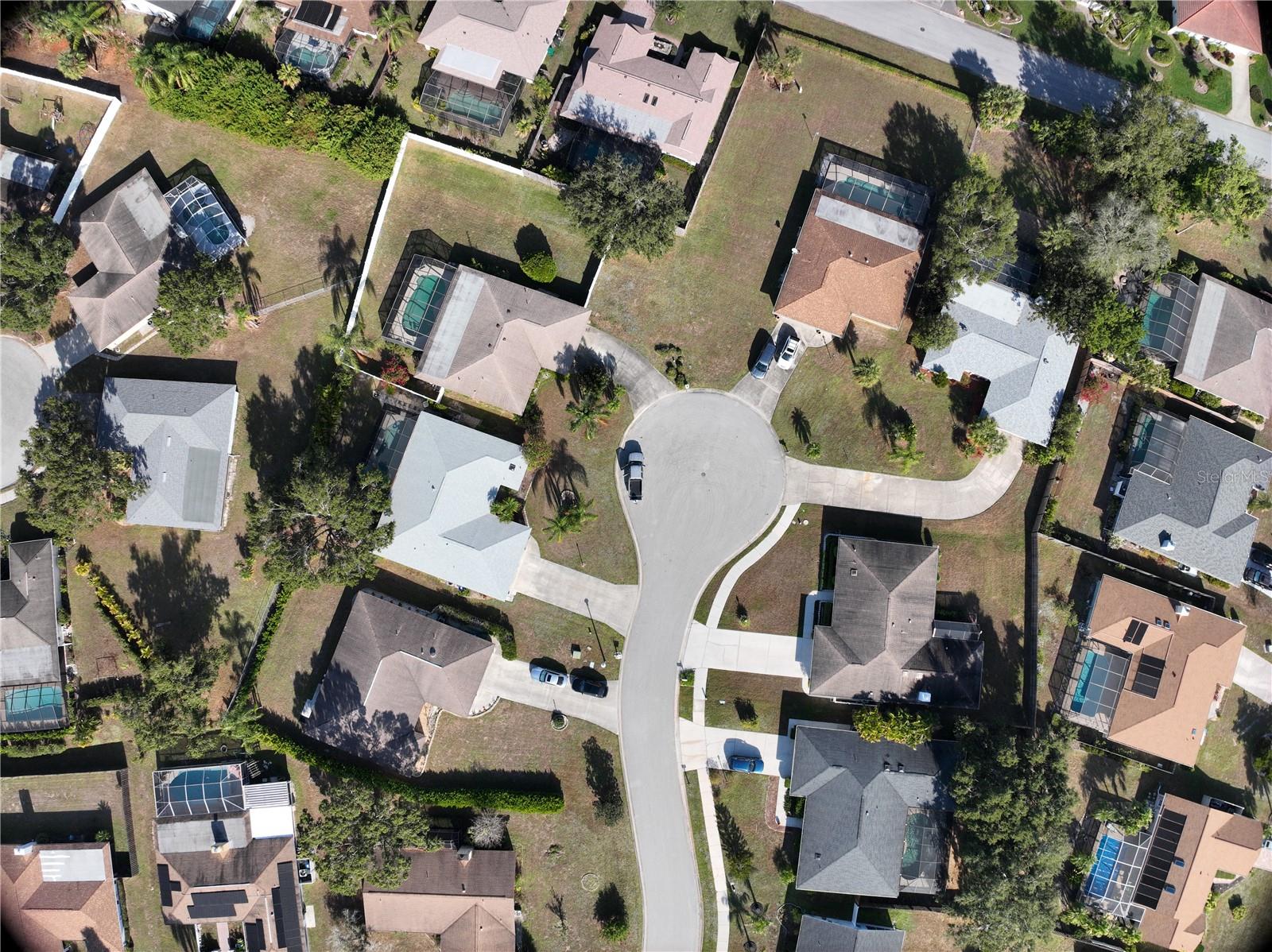 COUNTRY MEADOWS - Residential