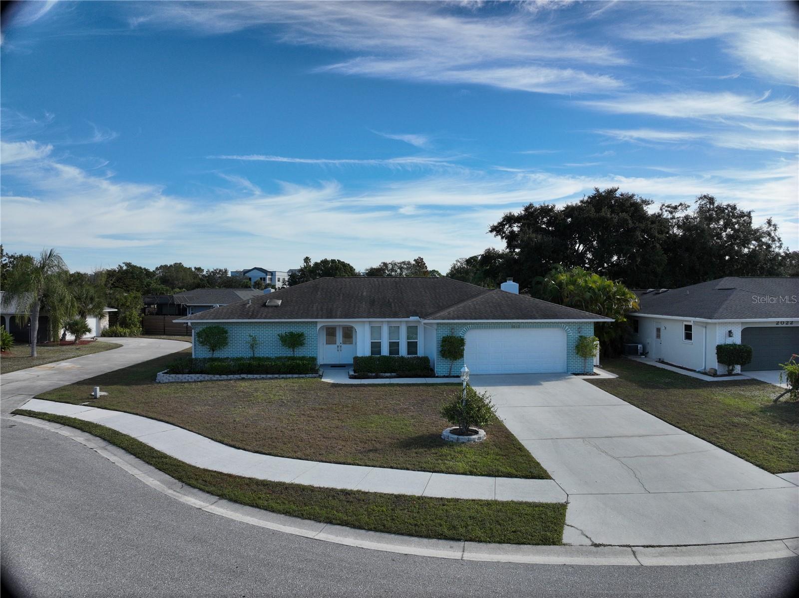 COUNTRY MEADOWS - Residential