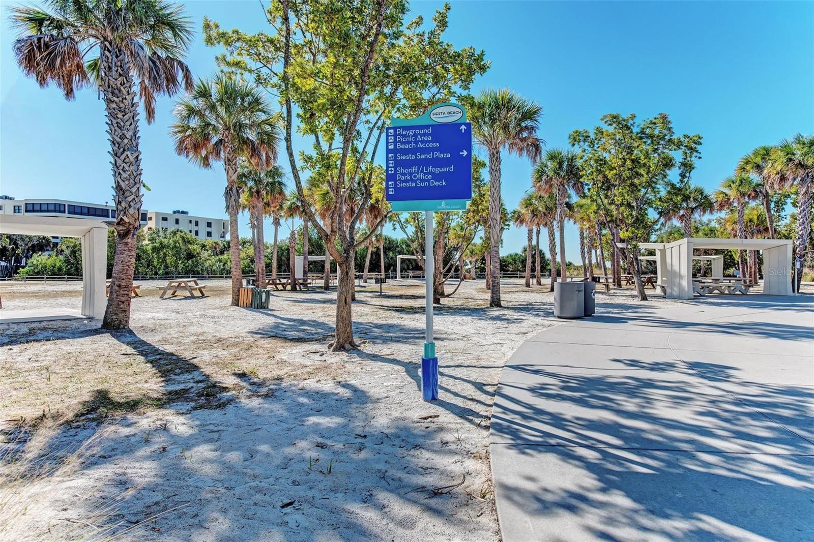 SIESTA ISLES - Residential