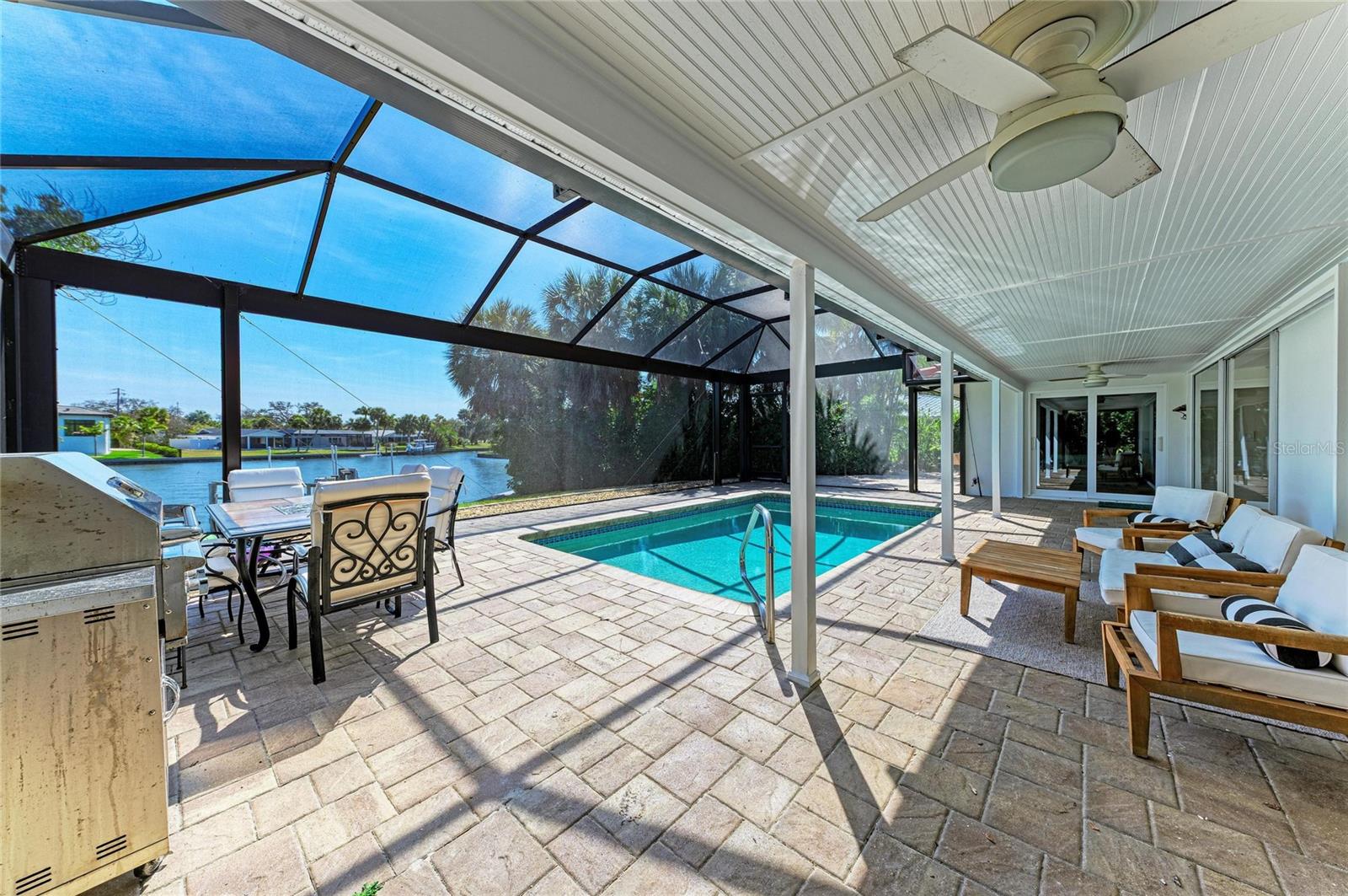 SIESTA ISLES - Residential