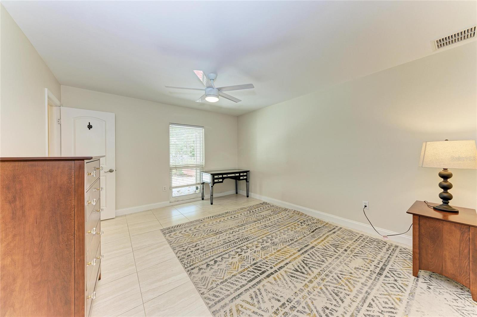 SIESTA ISLES - Residential