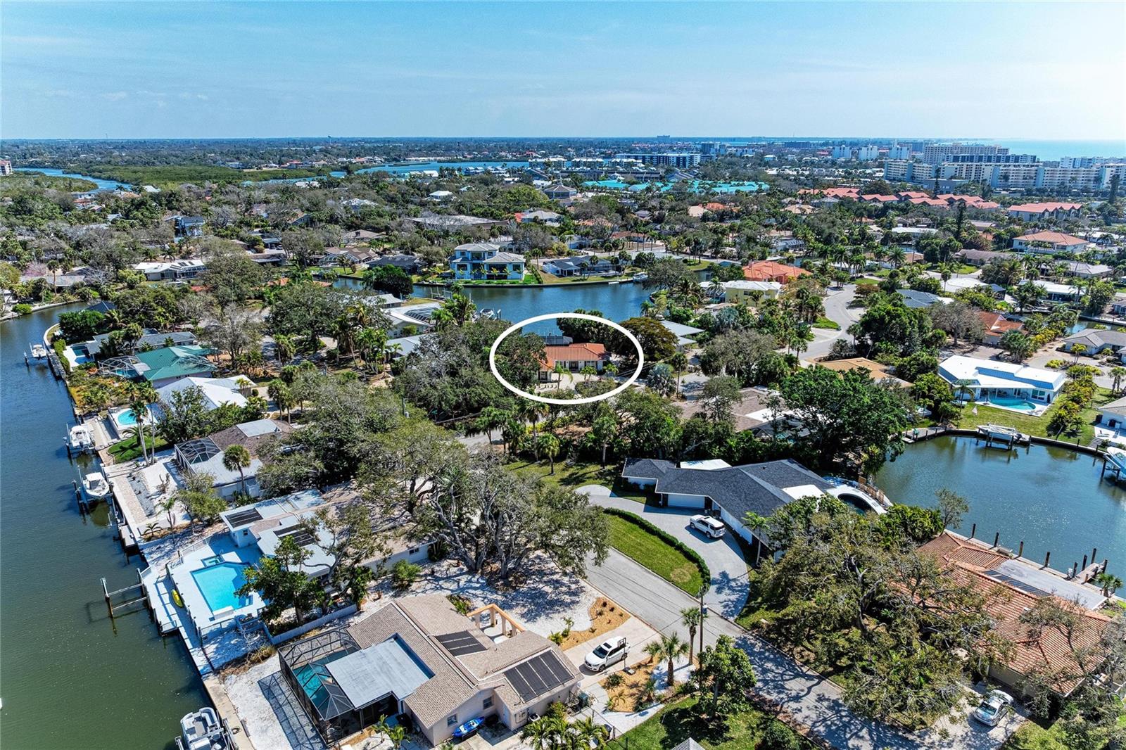 SIESTA ISLES - Residential