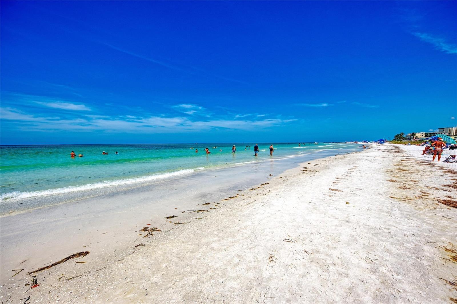 SIESTA ISLES - Residential
