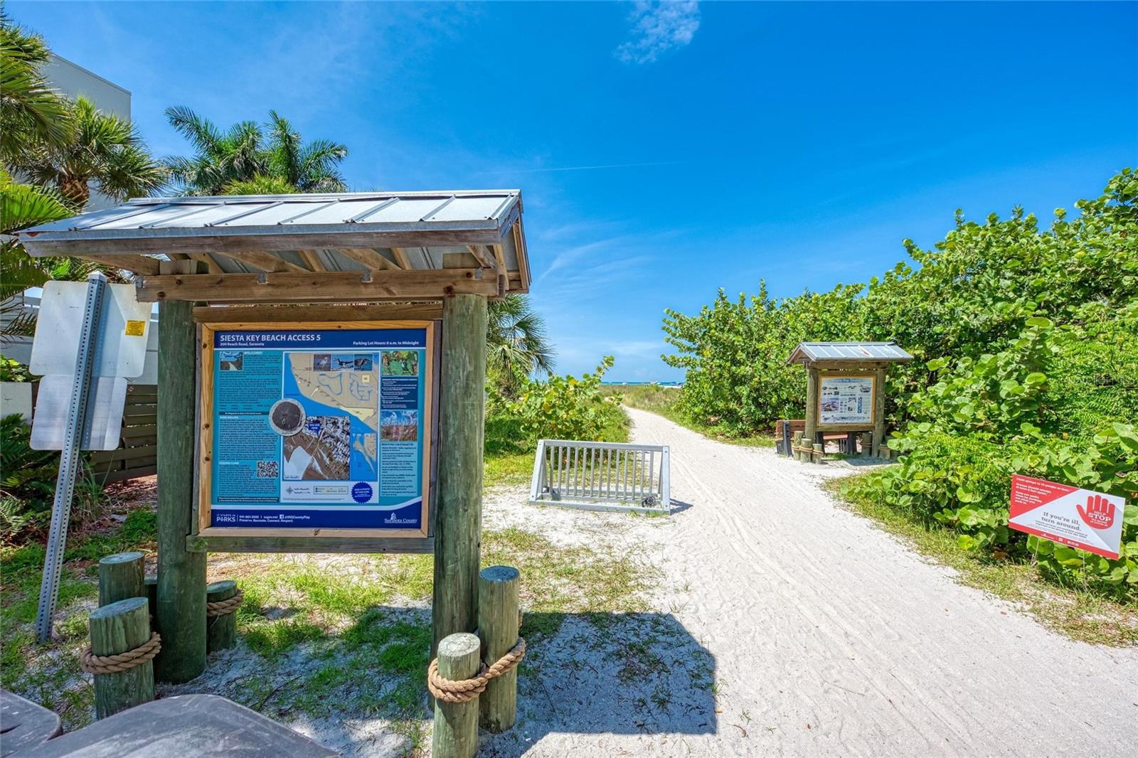 SIESTA ISLES - Residential