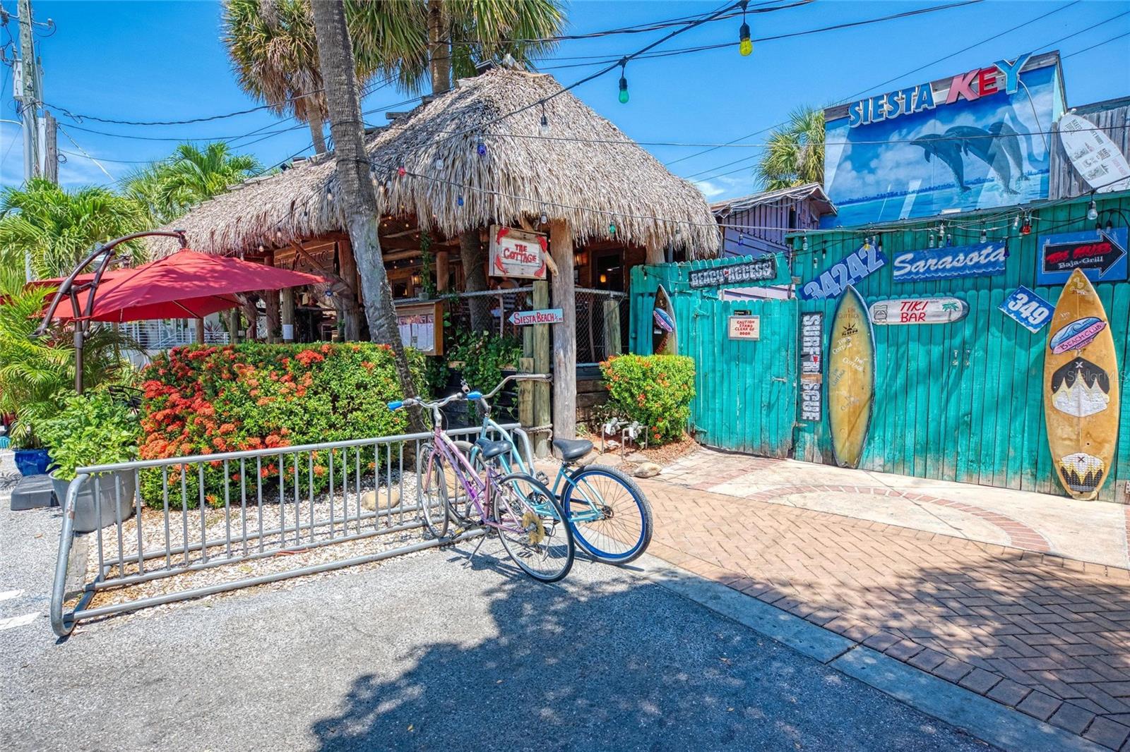 SIESTA ISLES - Residential
