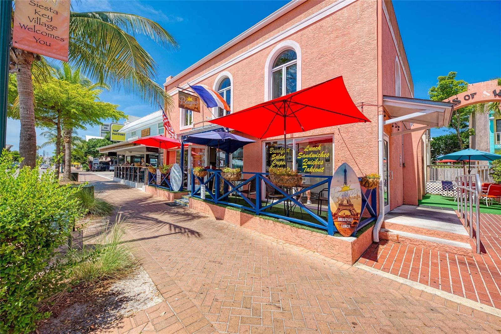 SIESTA ISLES - Residential