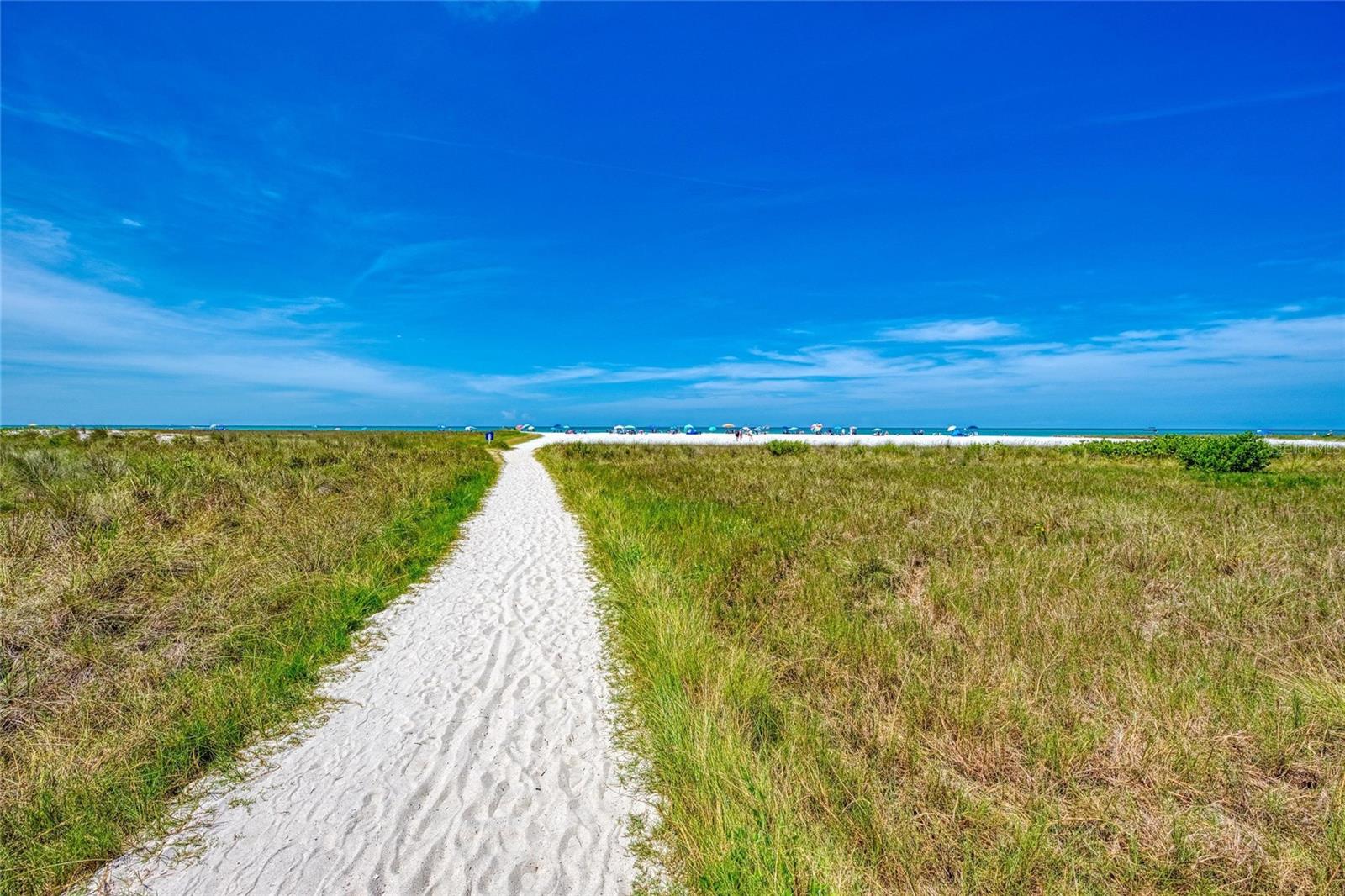 SIESTA ISLES - Residential