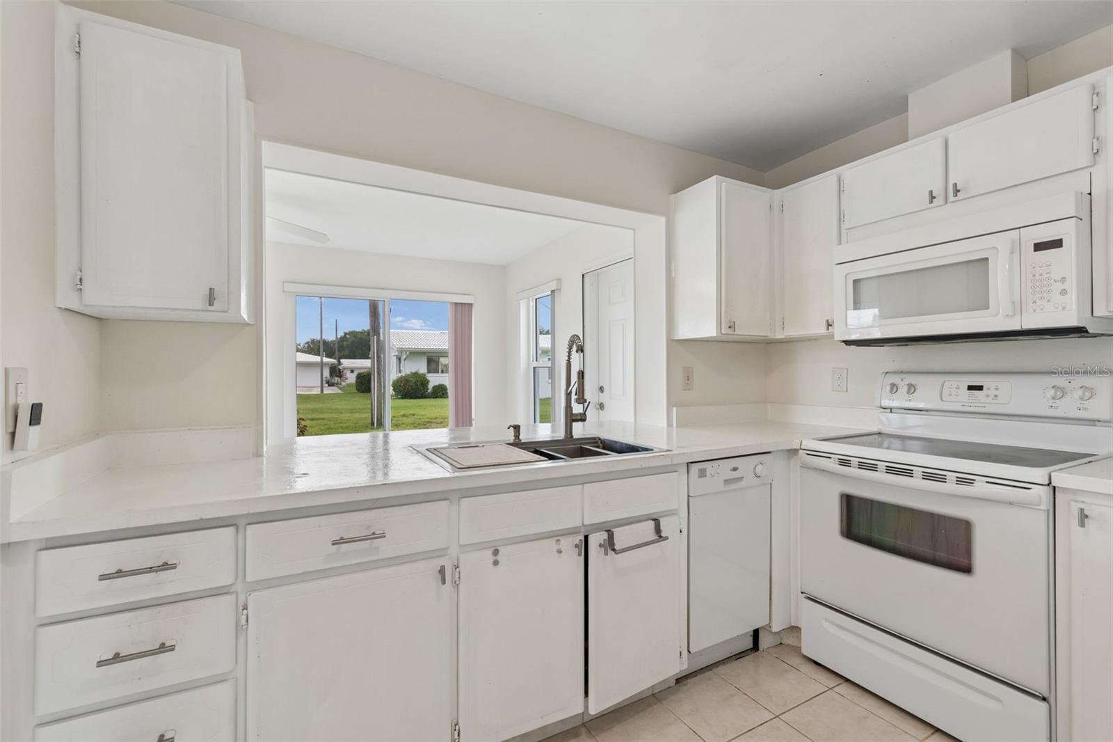 TAMARAC BY THE GULF 1ST ADD - Residential