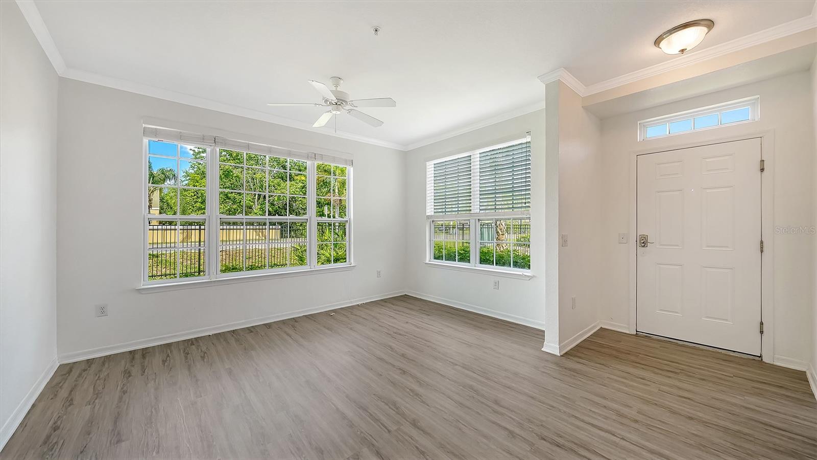 ADMIRALS WALK - Residential