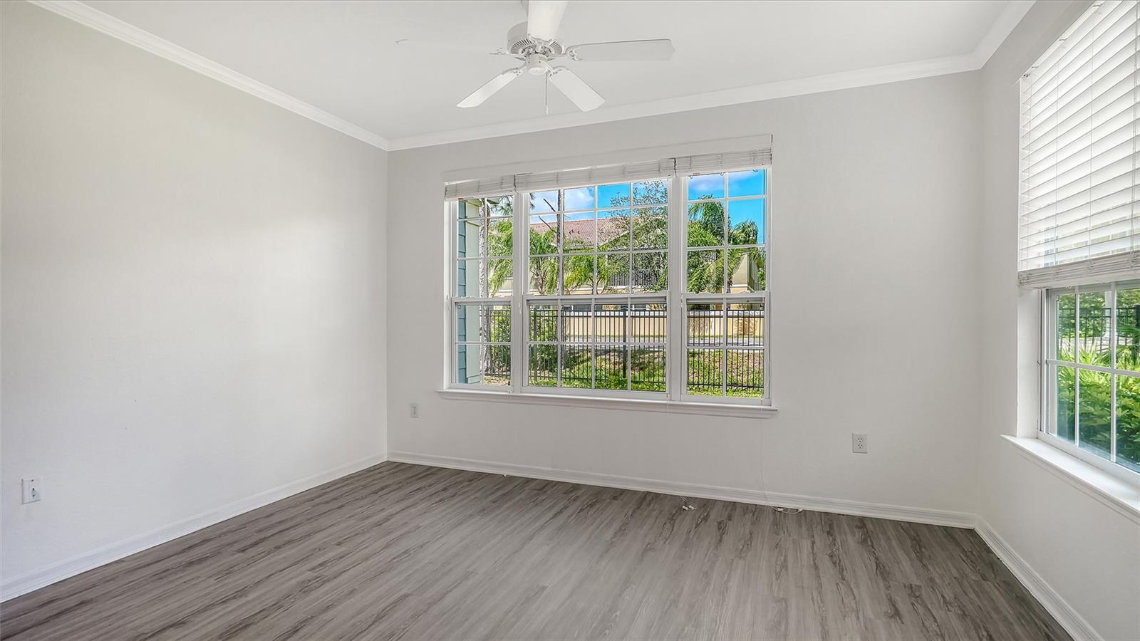 ADMIRALS WALK - Residential