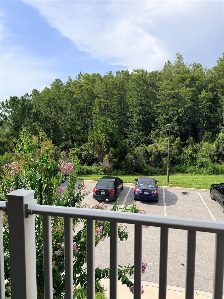 RANDAL WALK - Residential