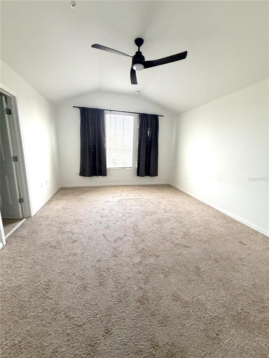 RANDAL WALK - Residential