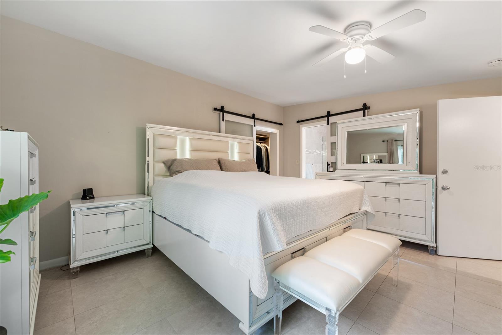FLAMINGO SHORES - Residential