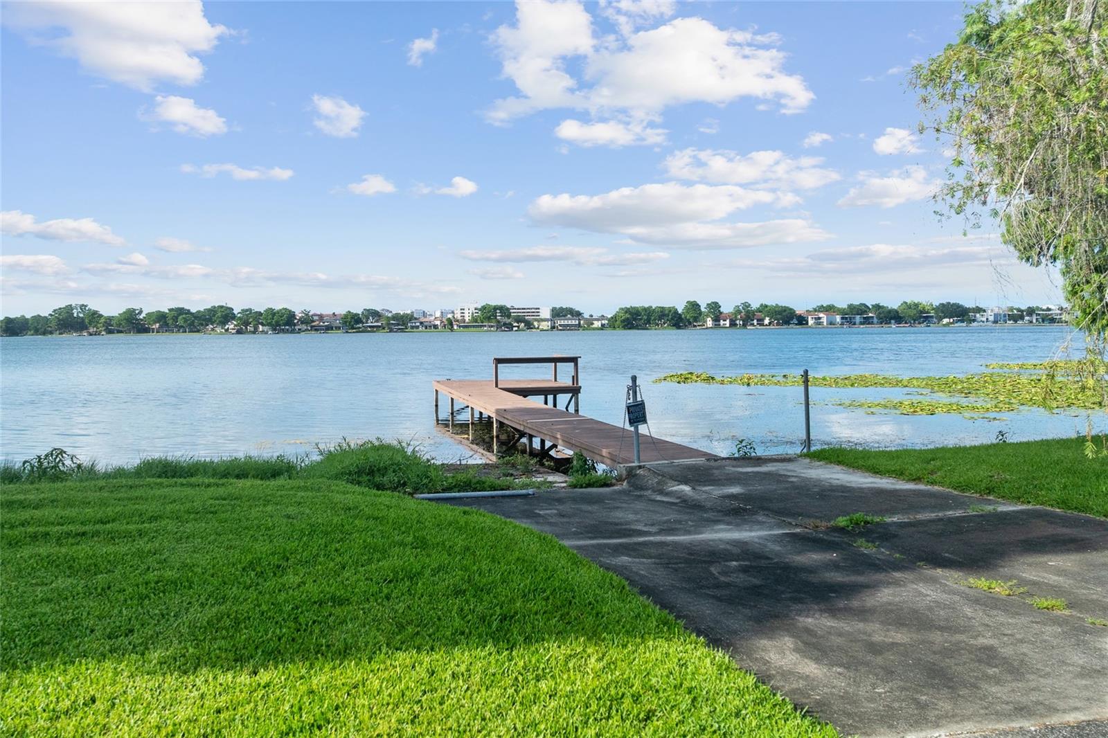 FLAMINGO SHORES - Residential