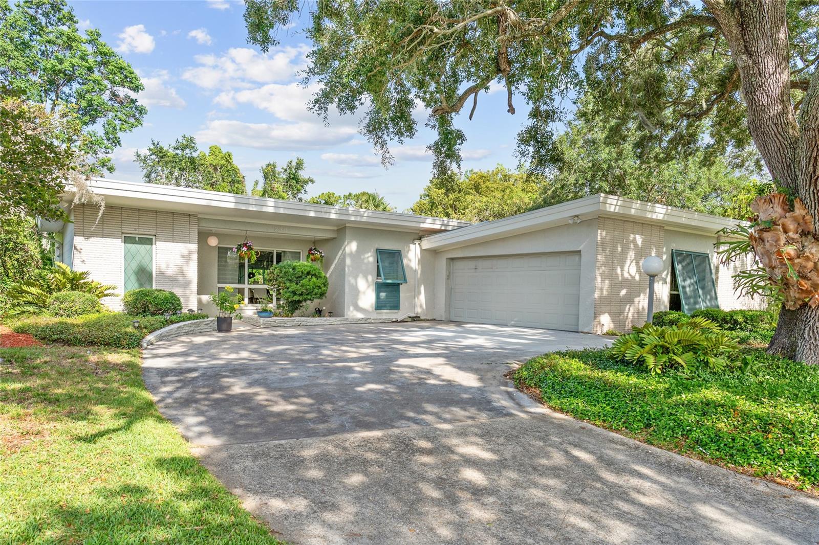 FLAMINGO SHORES - Residential