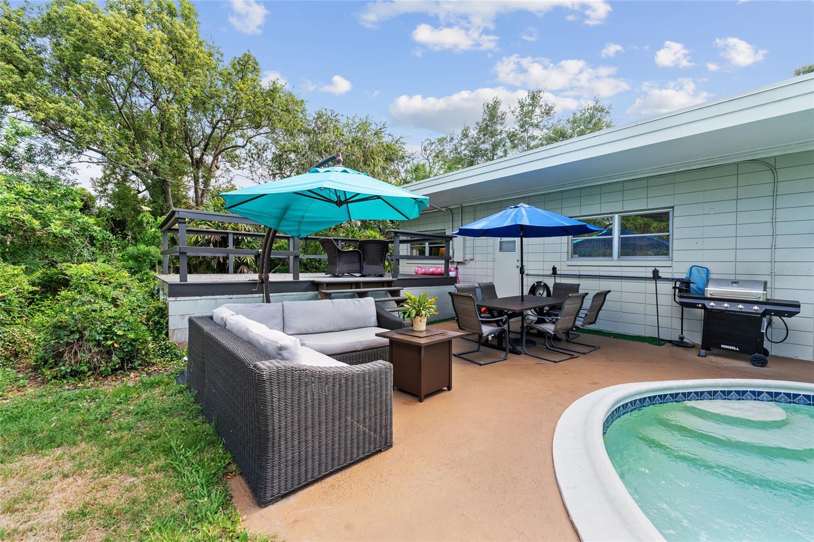 FLAMINGO SHORES - Residential