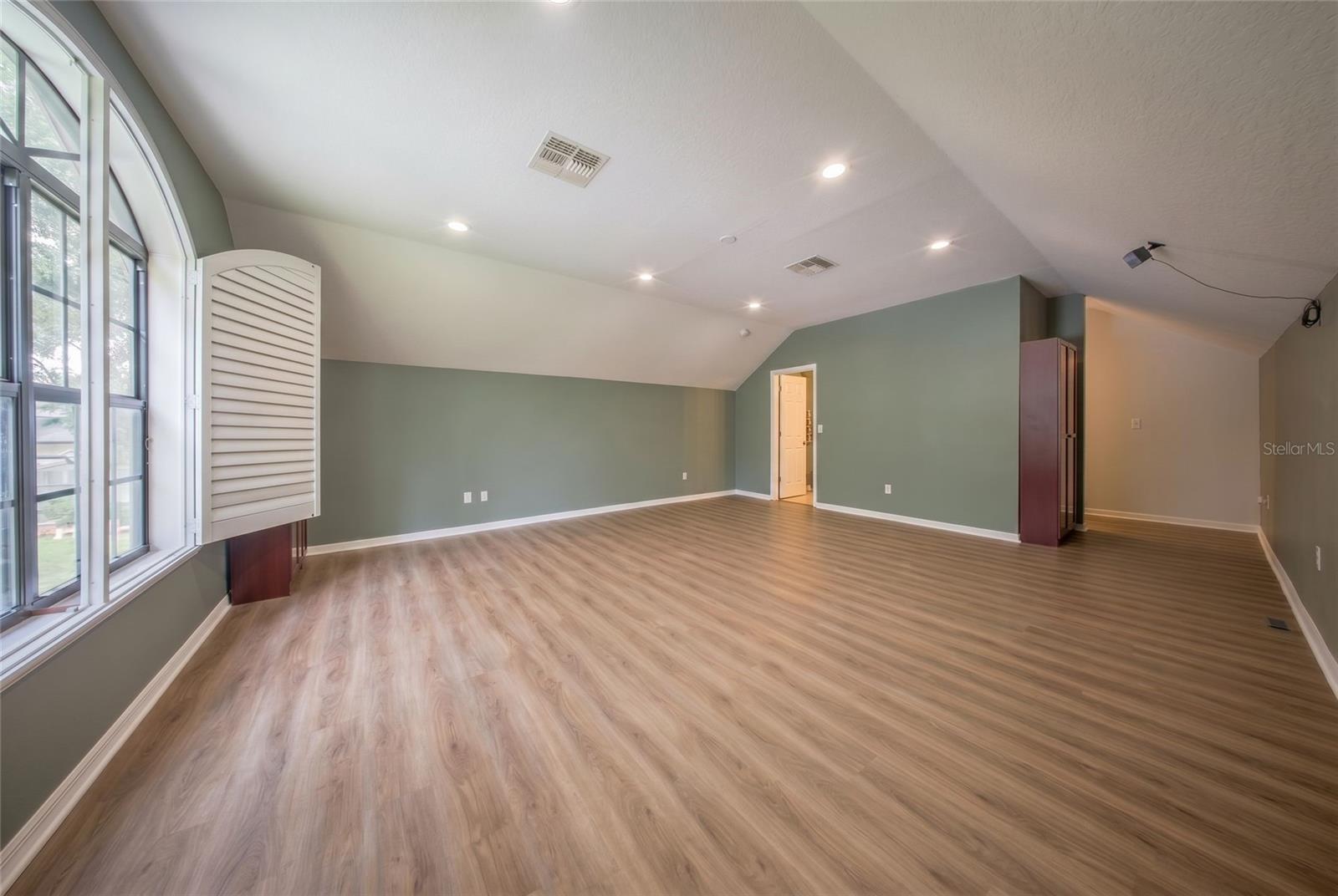 EAST LAKE RESERVE AT NARCOOSSEE UNIT 4 - Residential