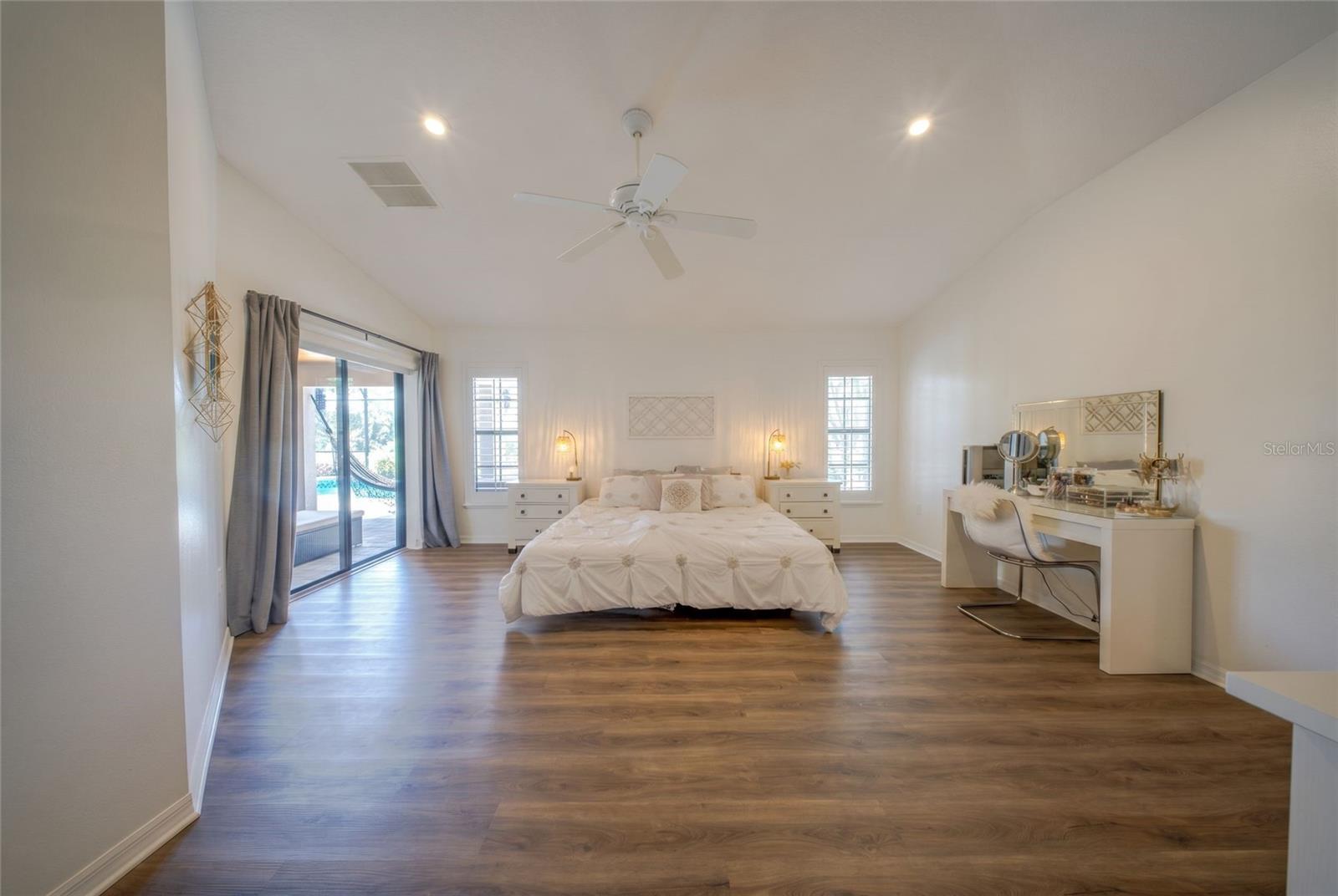 EAST LAKE RESERVE AT NARCOOSSEE UNIT 4 - Residential