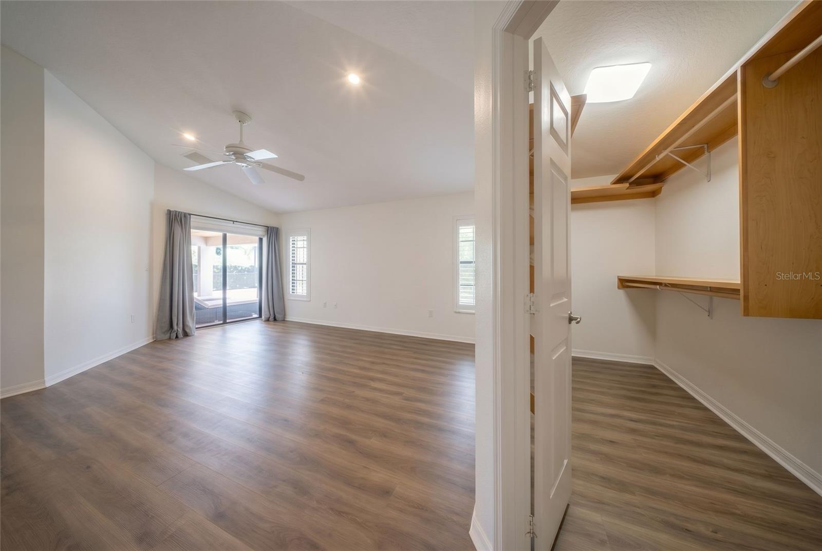 EAST LAKE RESERVE AT NARCOOSSEE UNIT 4 - Residential