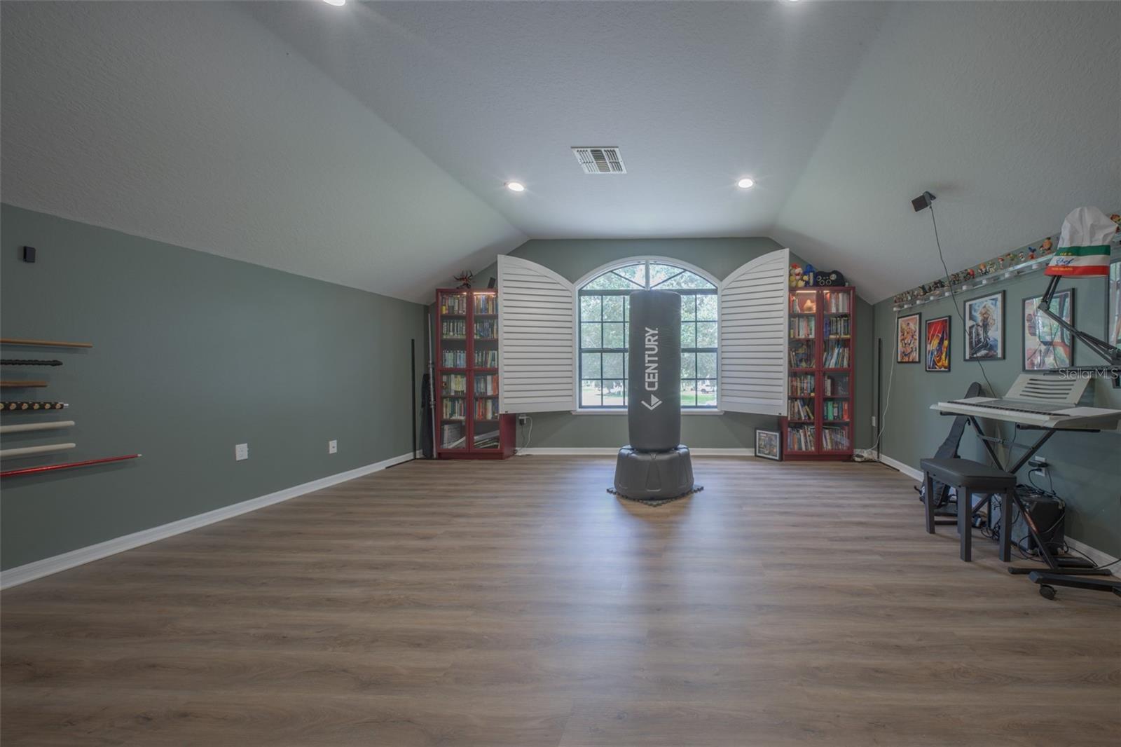 EAST LAKE RESERVE AT NARCOOSSEE UNIT 4 - Residential